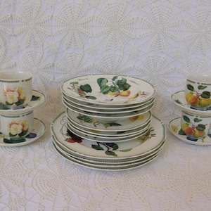 Vintage, Royal Traditions, Botanical Fruit Pattern, Stoneware, Dishwasher Microwave Oven Safe, 20 Pc., Made USA, Excellent Condition