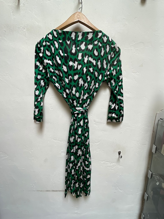 Diane Von Furstenberg silk jersey wrap dress - image 3