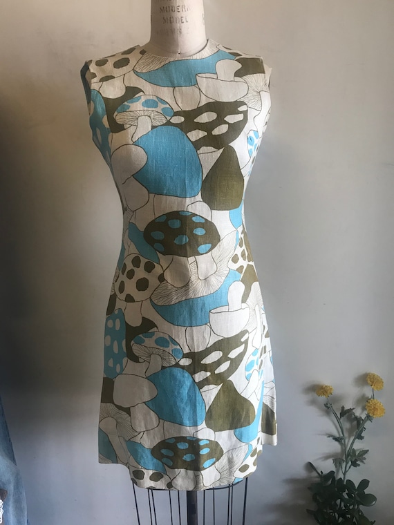 Vintage mushroom print mod dress 60s