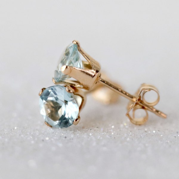 Aquamarine Stud Earrings, March Birthstone Ear Studs, Dainty Pale Blue Gemstone Stud Earrings, Gift for Mom, Gold Aquamarine Stud Earrings