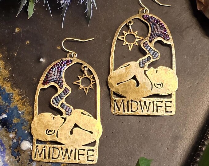 Midwife Beaded Placenta Umbilical Cord Earring with Sun - Hammered Brass