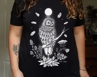 Owl Shirt - Owl & Crystals T Shirt - Moon Phases Barred Crystal Witchy Pagan Clothing Gift Wiccan Art Design Botanical Queen Anne's Lace