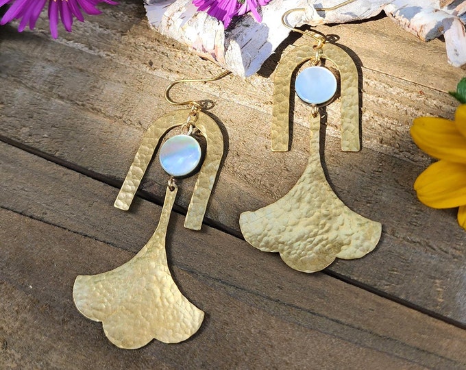Hammered Brass Gingko Leaf Dangle Earring