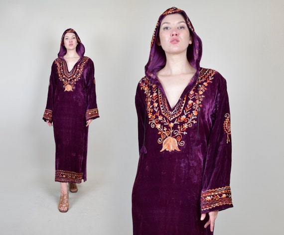 1960's Hooded Velvet Robe | 1960s Indian Embroider