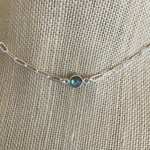 Ras de cou en argent sterling labradorite, chaîne fine de trombone