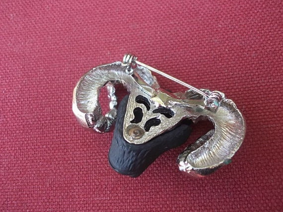 Ram Brooch Unsigned Black with Silver Tone Horns … - image 2