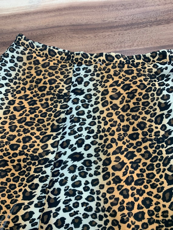 Leopard Print Design Woman’s Size 12 Boho Chic Sk… - image 9