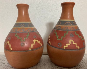 Southwestern Style Set of Two Handcrafted Made in Peru Decor Pottery Vases