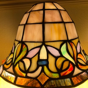 Glass Handcrafted Beautiful Color Design Small Lampshade