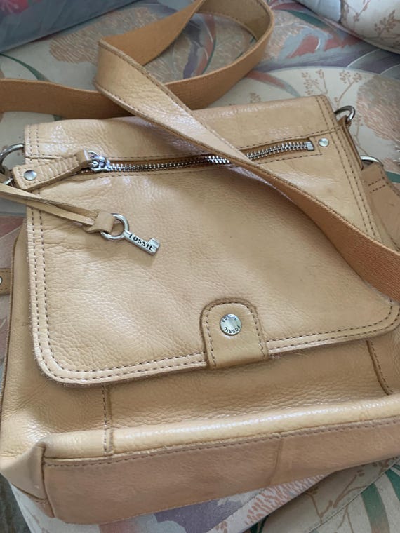 Fossil Tan Color Woman’s Leather with Original Si… - image 1