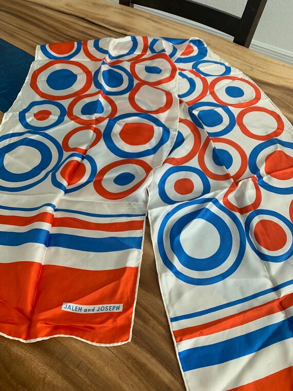 Jaleh and Joseph Woman’s Mod Design with Funky Fu… - image 10