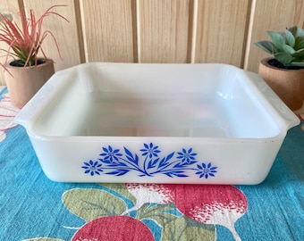 Fuente para hornear vintage de vidrio con forma de flor azul Fire King, cuadrada de 20 cm