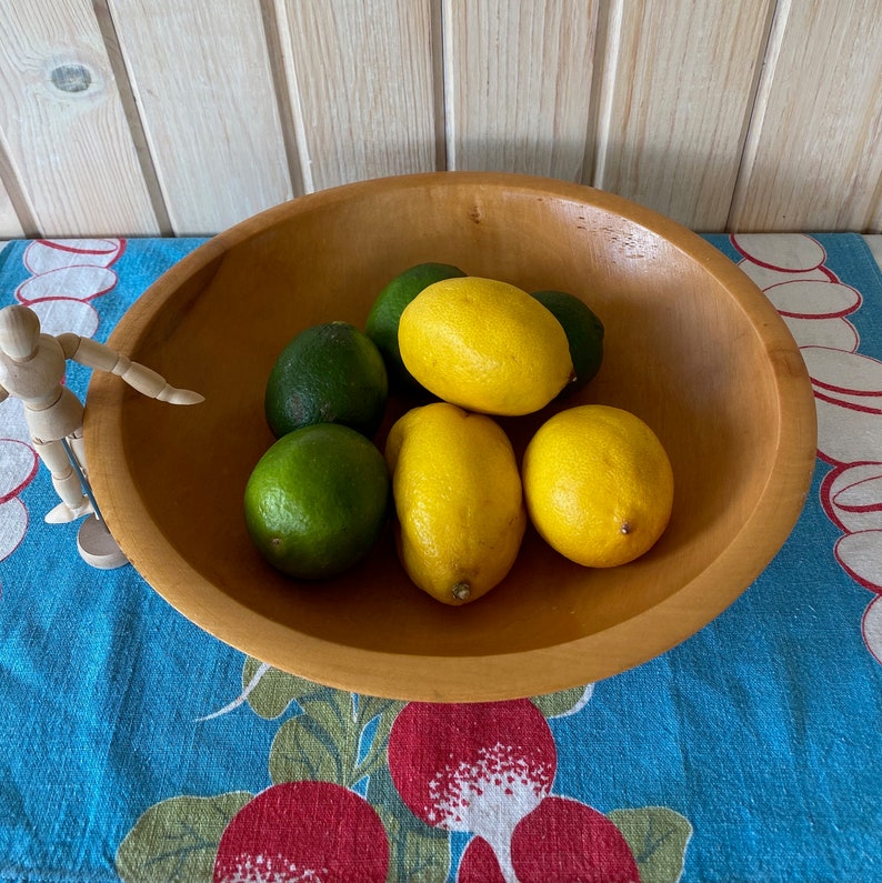 1940s Munising Footed Wood Bowl Footed Wood Fruit Bowl Farmhouse Kitchen Large 11 Maple Salad Bowl Rustic Wooden Bowl Dough Bowl