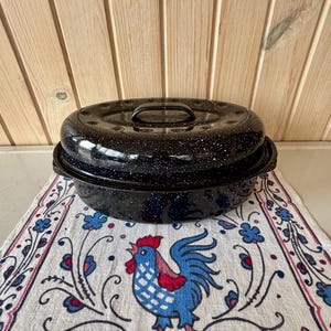 Vintage Black Speckled Enamelware Roaster: Small Oval Dutch Oven