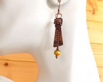 Tribal copper earrings with texture and nice Yellow Freshwater Pearls   BO-1409-B