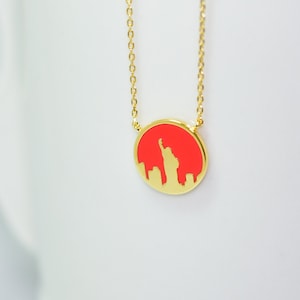 New York necklace, statue of Liberty necklace, NewYork necklace, city necklace, USA jewelry, souvenir New York, city skyline necklace,
