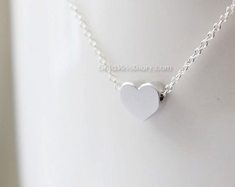 Collar de corazón de plata, collar de corazón pequeño, corazón de plata en oro, cadena de plata... delicado, simple, cumpleaños, boda, regalos de dama de honor