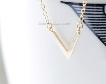 Chevron V Necklace, Gold chevron necklace, V necklace, Perfect Layering Necklace, Bridesmaid jewelry, Everyday necklace, Wedding necklace