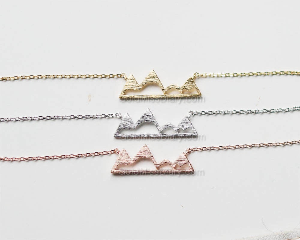 Gold Mountain Top Necklace, Dainty Mountain Pendant Necklace, Snowy Mountain Top Necklace, Mountain Charm, Nature Jewelry, gift ideas