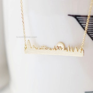 gold london necklace, london skyline necklace,city necklace, uk jewelry, souvenir london, skyline necklace, necklaces for woman
