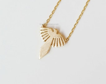 Spread wing eagles necklace in Gold ,bird necklace,eagle necklace, cute necklace,women necklace, bridesmaid gift, girls necklace