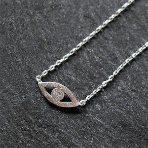 Evil eye necklace in silver, dainty handmade necklace, everyday jewelry. necklaces for women, wedding gifts, bridesmaid gifts