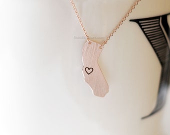 California State Necklace in rose gold, CA Rose gold necklace, state bar necklace, necklaces for women, simple dainty necklace