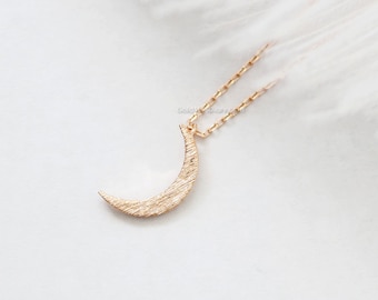 silver Crescent Moon Necklace, tiny Moon Necklace, crescent necklace, wedding gifts, bridesmaid gifts, gift idea