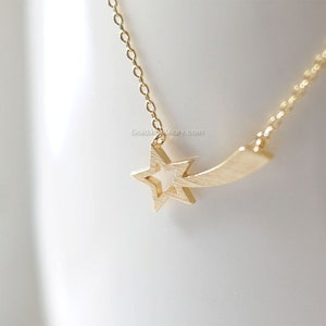 Collar de estrella fugaz de oro, collar de estrella en oro, regalos de dama de honor, regalo de cumpleaños, collar delicado hecho a mano para todos los días,