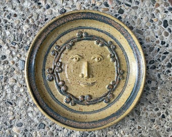 Maurice K Grossman Stoneware Face Design Wall Art Plate