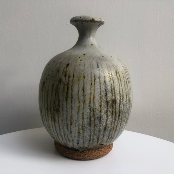 Jim (James) Wayne Studio Pottery Budvase