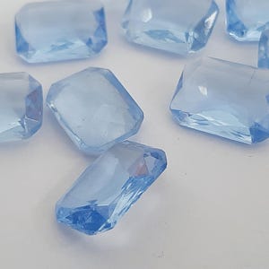 2 transparente blaue Glascabochons 13x18 rechteckige achteckige Kristalle zur Herstellung von Schmuck DIY Bastelbedarf Steine für die Montage von Einstellungen