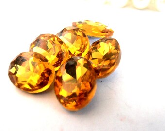 Cabochões de cristal topázio claro: strass ovais vintage (14 x 10 mm)