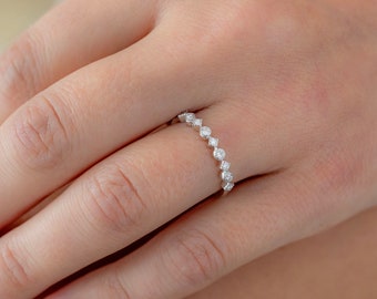 14K Solid Gold Dainty Diamond Ring, Minimal Diamond Stacked Ring, Delicate Natural Diamond Ring, Unique Diamond Promise Ring, Gift for Her
