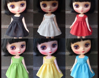 Basic dresses for MIDDIE Blythe dolls.