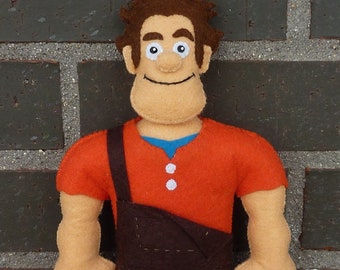 PDF pattern to make a doll inspired in Wreck-It Ralph.