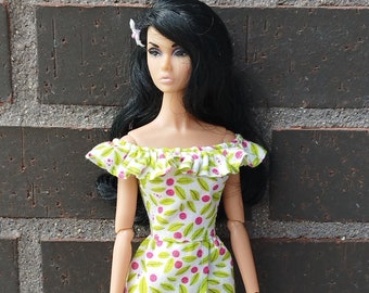 Dress for Poppy Parker dolls.