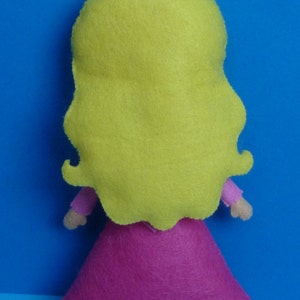 PDF sewing pattern to make a felt doll inspired in Sleeping Beauty image 2