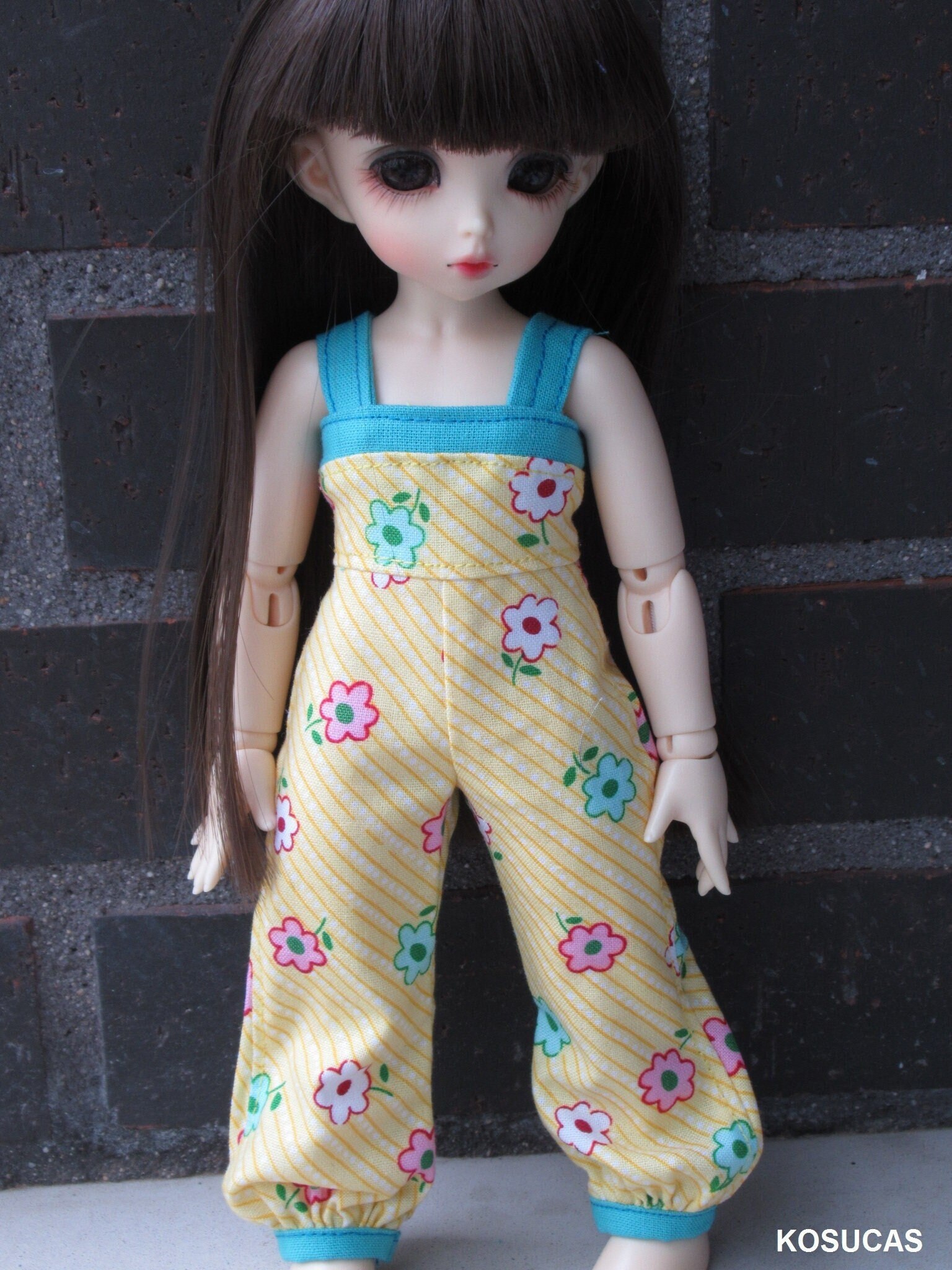 Jumpsuit for Littlefee dolls.