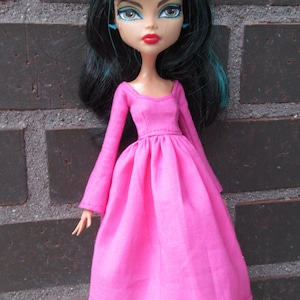 Basic dresses for Monster High dolls. Pink