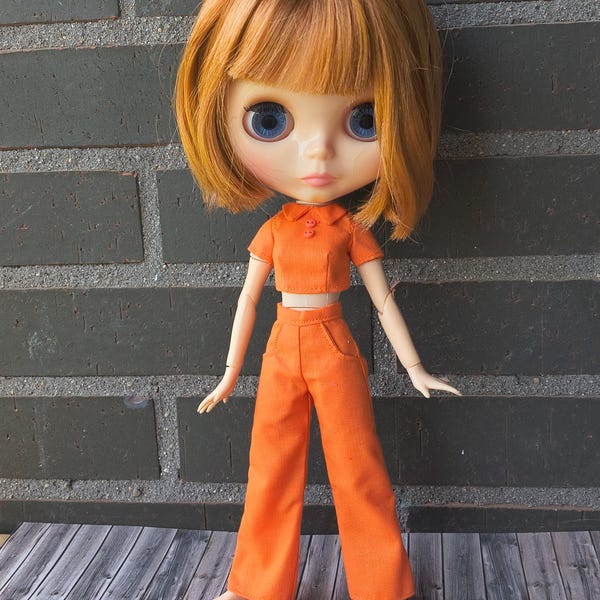 Blythe dolls top and pants , custom body.