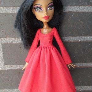 Basic dresses for Monster High dolls. Red