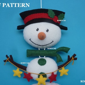 PDF pattern to make a felt hanging snowman.