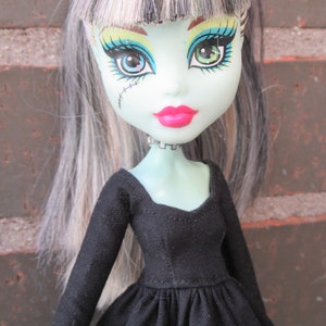 Basic dresses for Monster High dolls. image 3