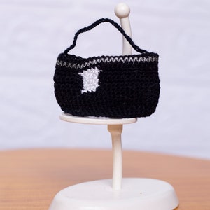 Handmade dolls   crochet bag 1/6 scale, barbie, fashion royalty and similar