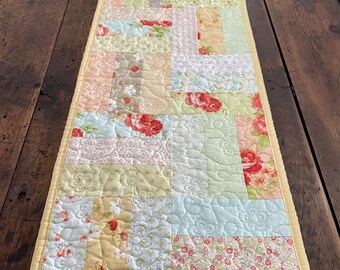 Chantily Fabric Spring Rail Fence Quilted Table Runner