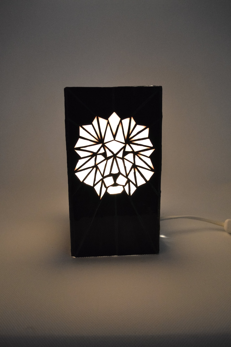 STAINED GLASS LAMP, Stained Glass Pattern Lion, Desk Lamp, Night Lamp, Bedside Lamp, Hand Made Lamp, Unique Lamp, Light Night, Art Deco image 1