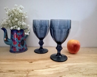 Pair of Libbey Gibraltar Duratuff large dusky blue wine or water glasses.