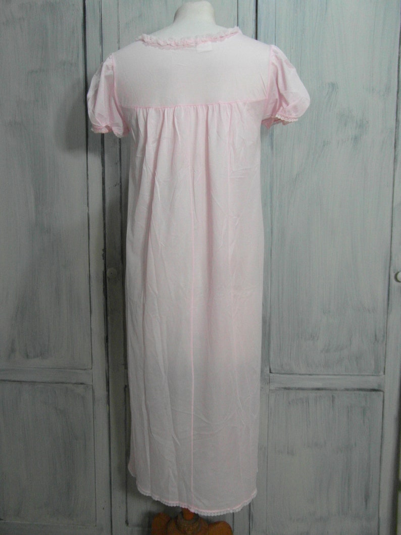 vintage lingerie size S M Romantic pink nylon nightie pink nightie