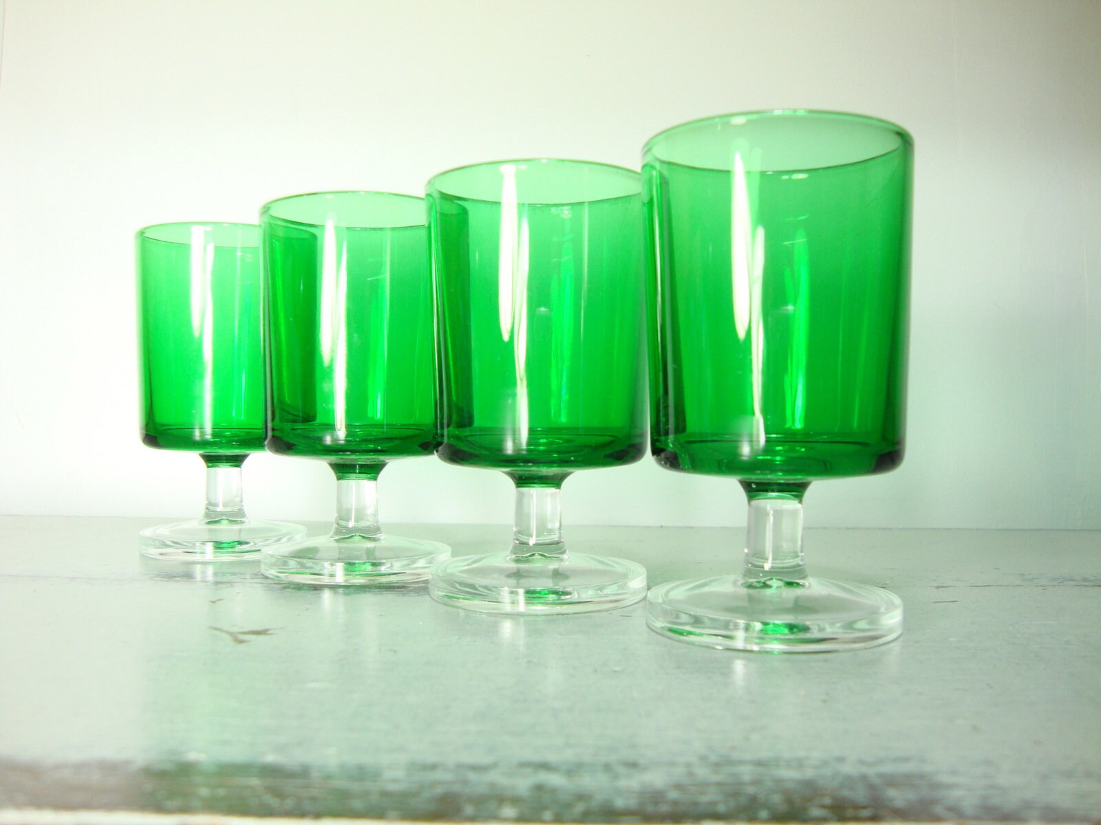 Lot de 4 Verres à Vin Luminarc.